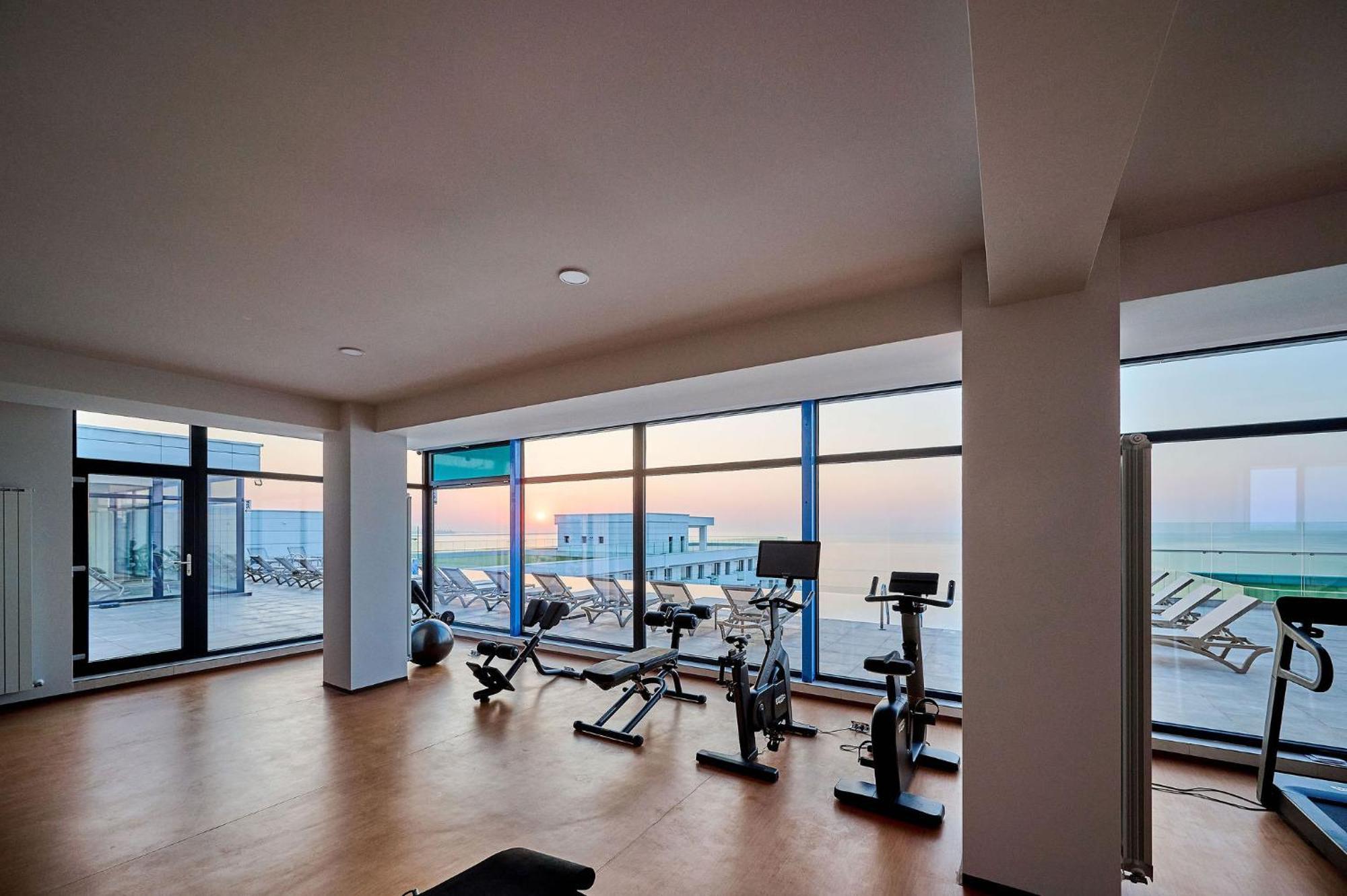 מאמאיה Beach Bliss Apartment In Infinity Beach Resort Parking מראה חיצוני תמונה